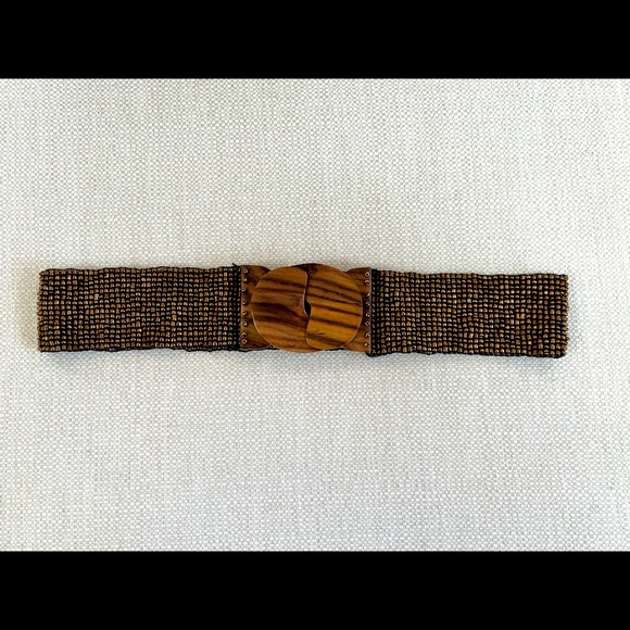 Bronze Beaded stretch belt with wooden buckle - Picture 2 of 2